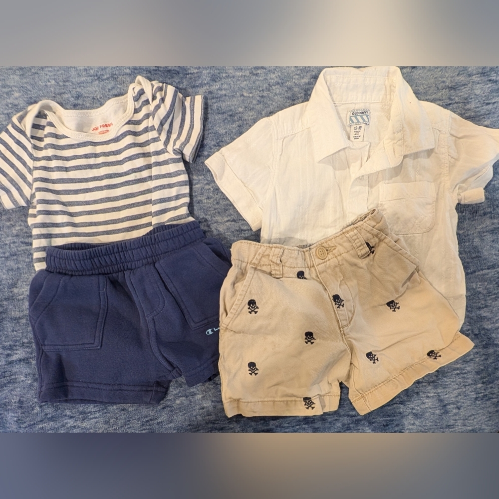 Old Navy And Joe Fresh 12-18M - 2 Baby Outfits